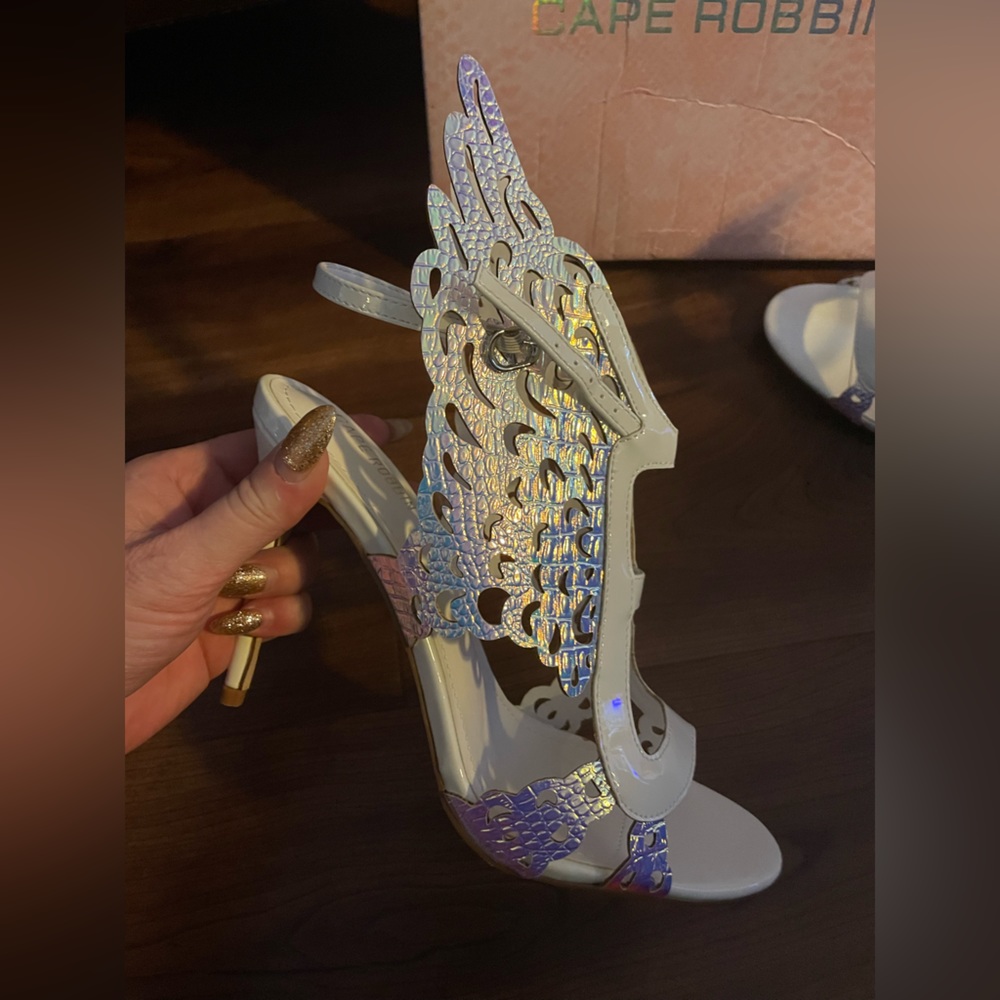 Cape Robbin Angel Heels!